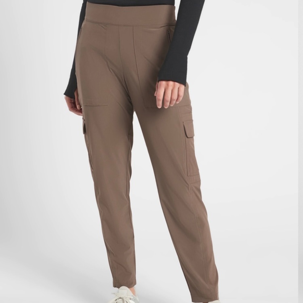 Athleta Chelsea utility joggers black